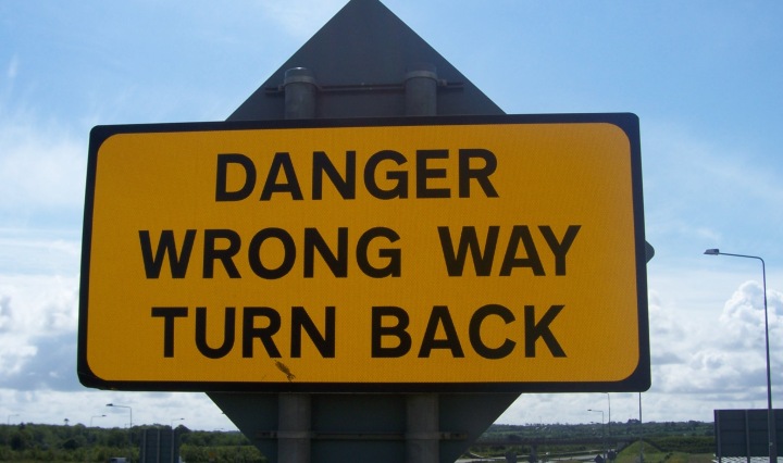 Warning Sign for Wrong Way Turn Bak
